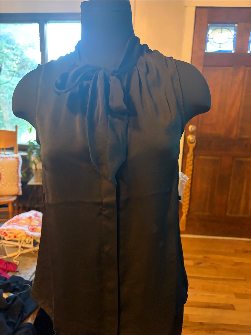 NWT ModCloth Black Tie-Neck Women’s Top
